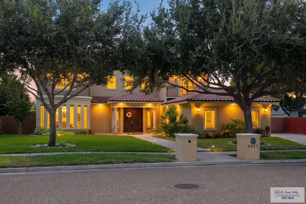 4421 Park Bend — photo
