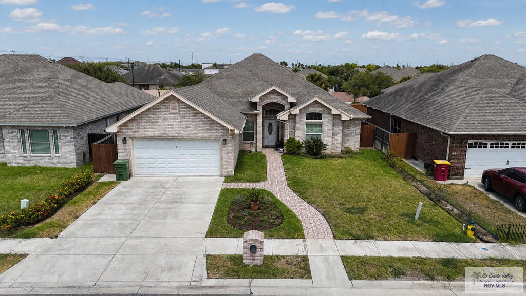 3449 Heritage Cir — photo