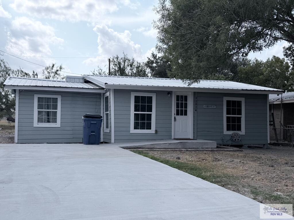 22824 N Oscar St. — photo