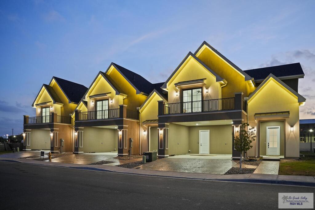 644 Esplanade Ct — photo