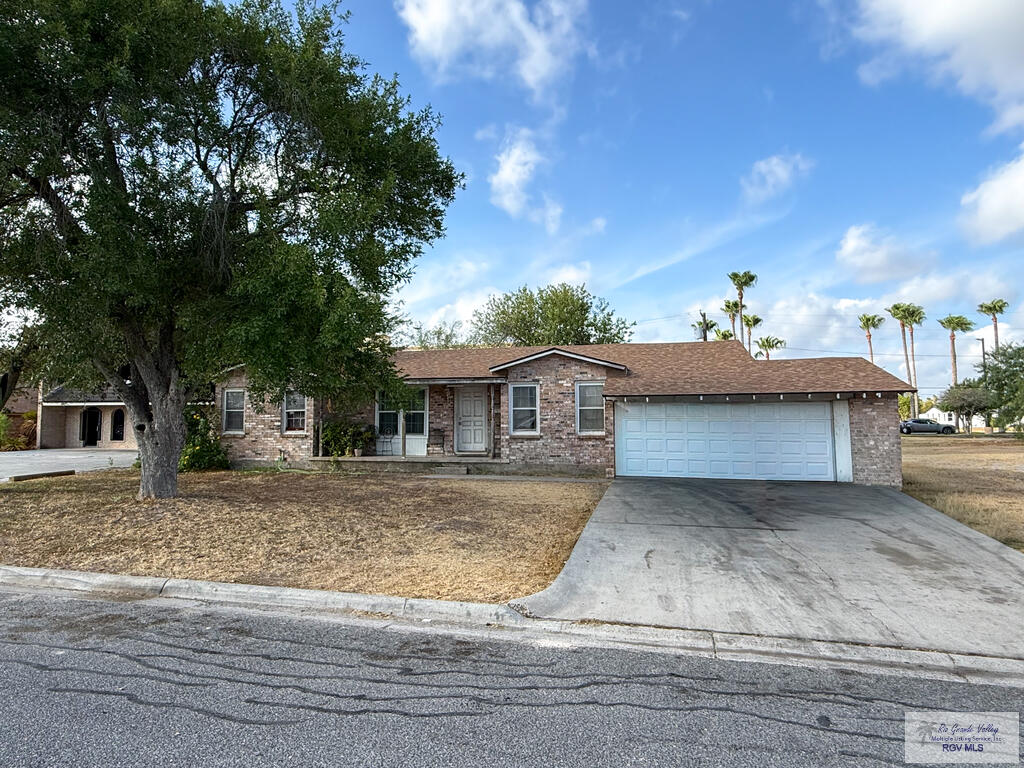 1906 Lubbock Street — photo
