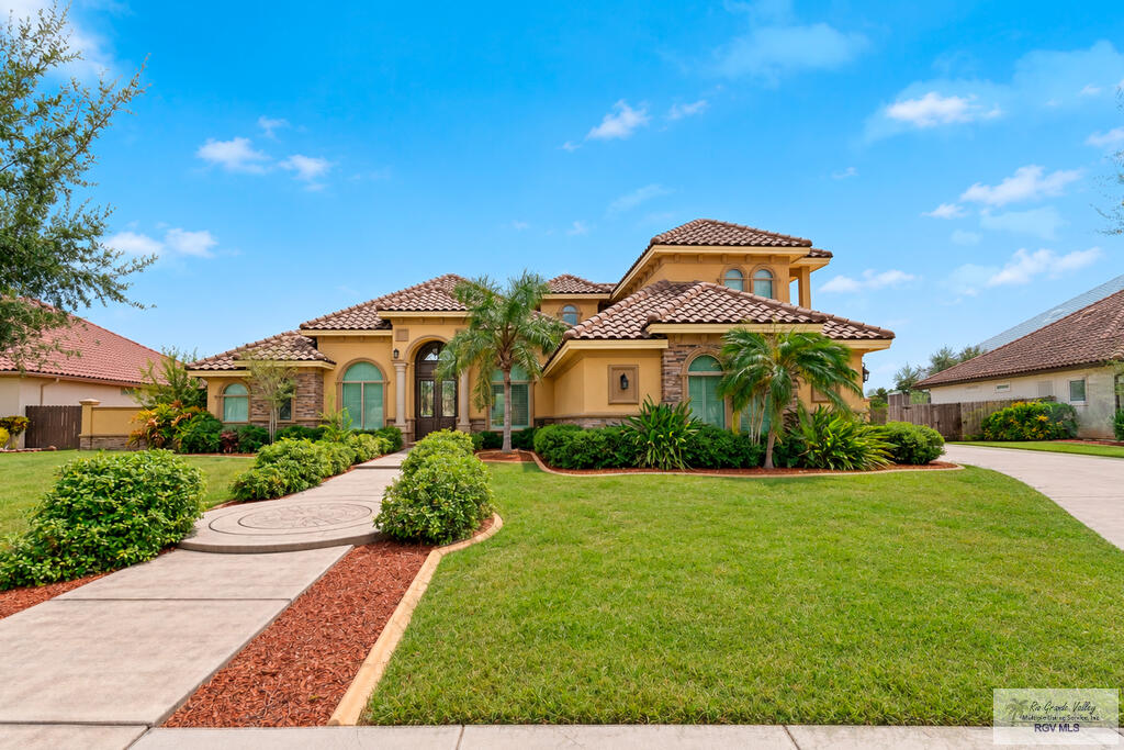 4429 Waters Edge — photo