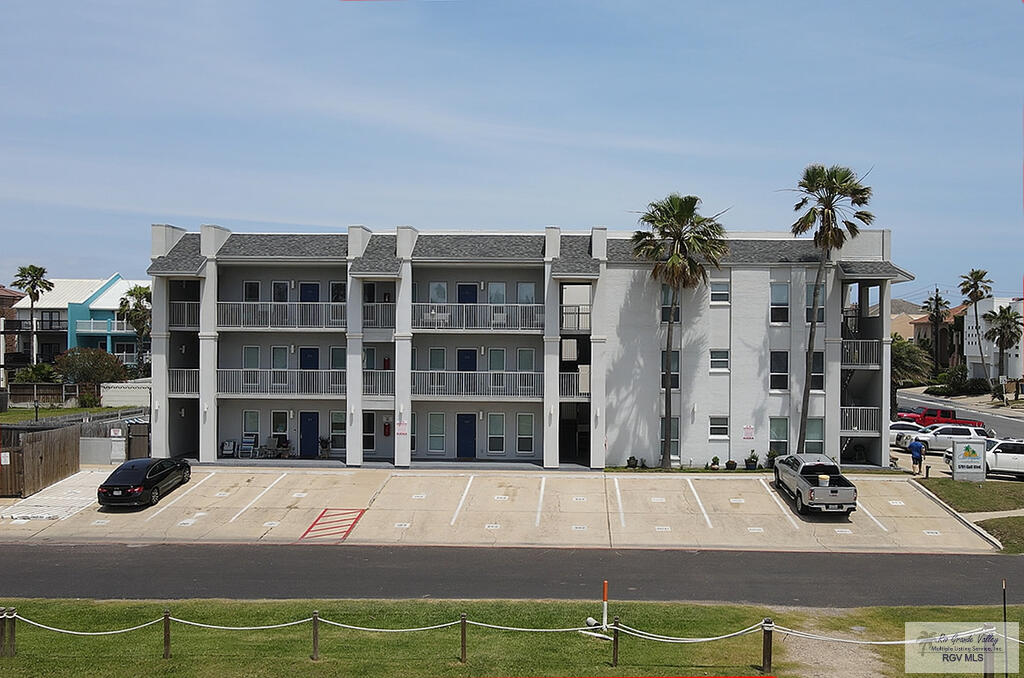 5701 Gulf Boulevard 302 — photo