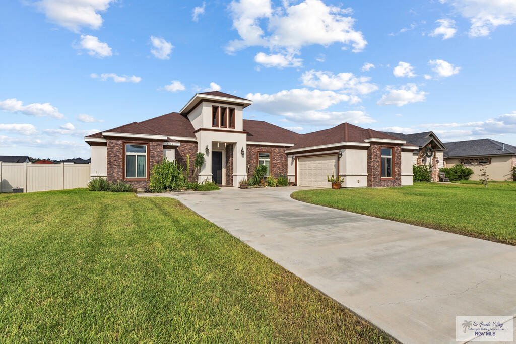 2106 Thacker Lane — photo