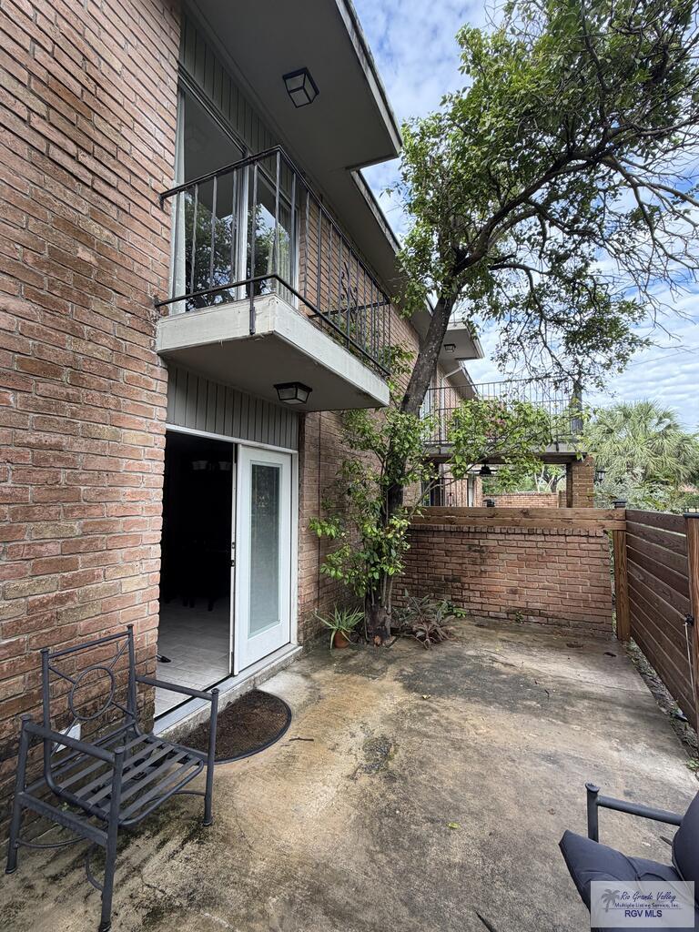 913 Old Hwy 77 Unit 3 — photo