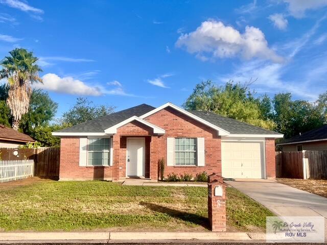1429 Garza Avenue — photo