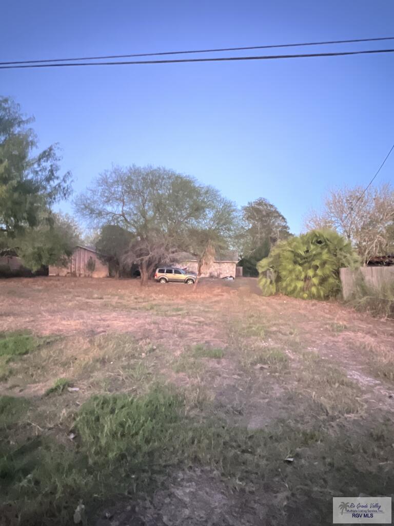 9074 Hwy 281 — photo