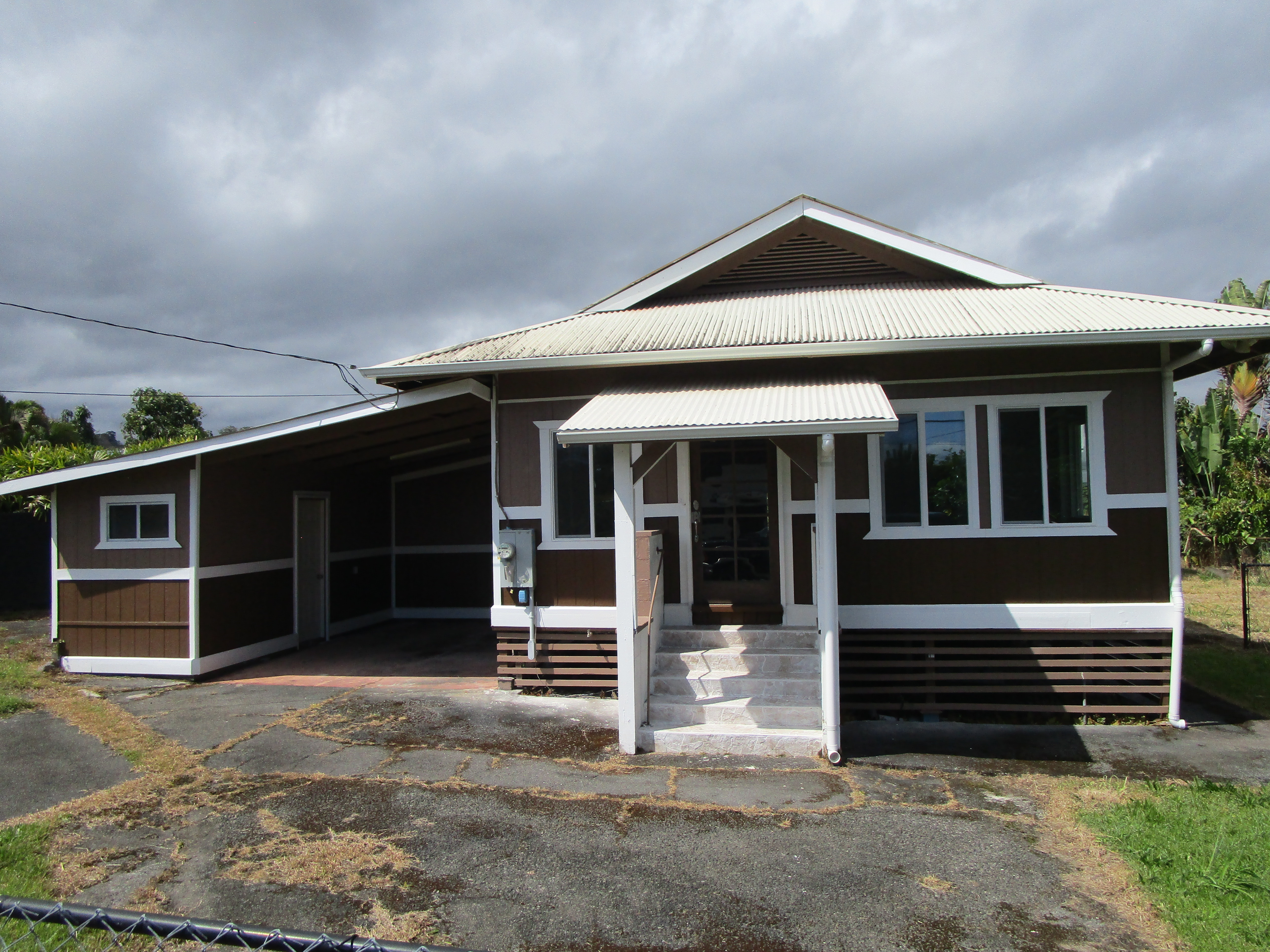 2114 Kaumana Dr — photo