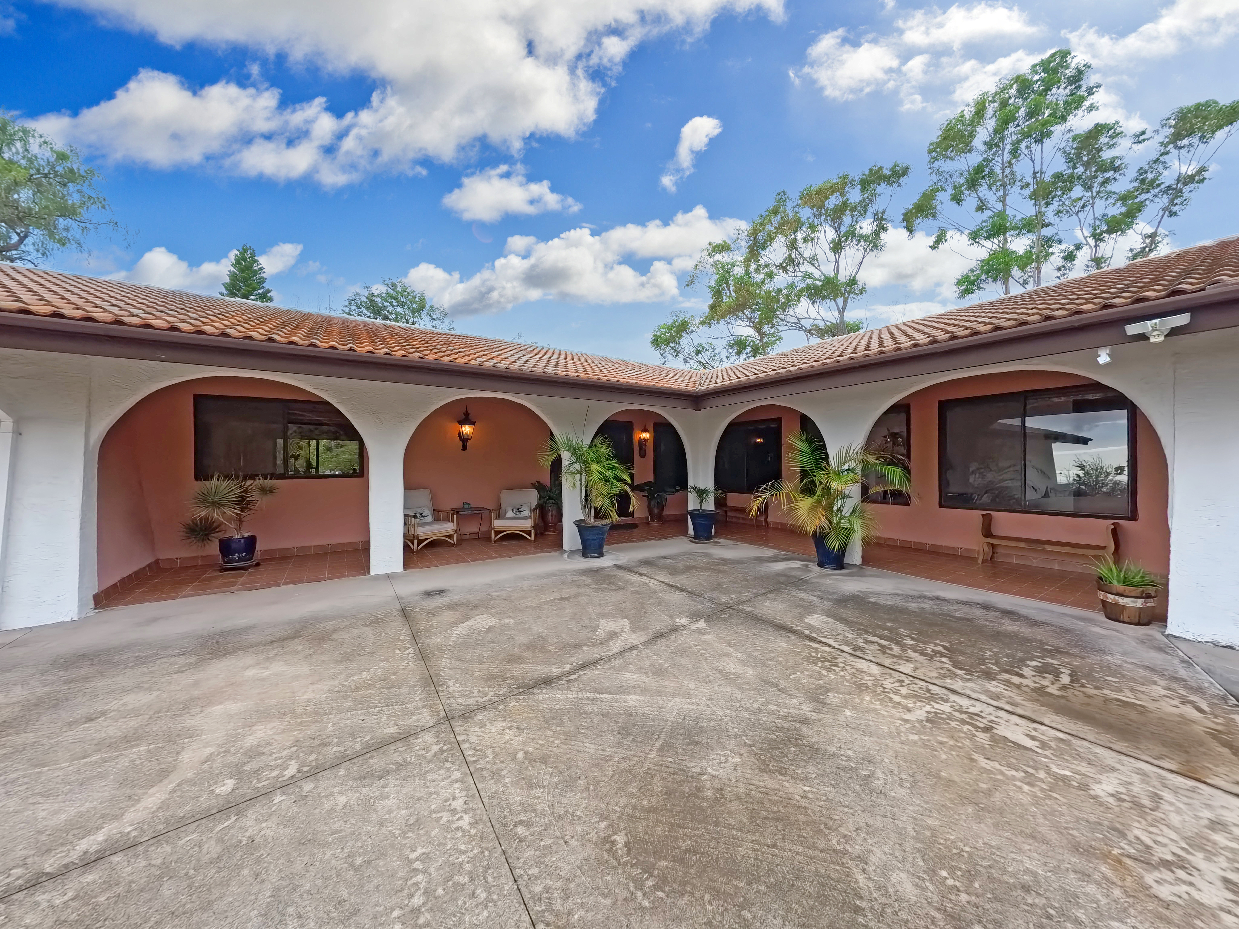 92-979 Prince Kuhio Blvd — photo