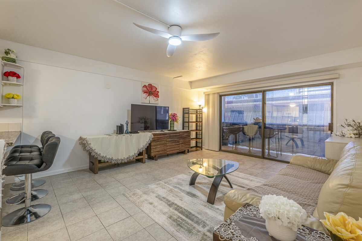 75-5719 Kona Plaza, #105 — photo