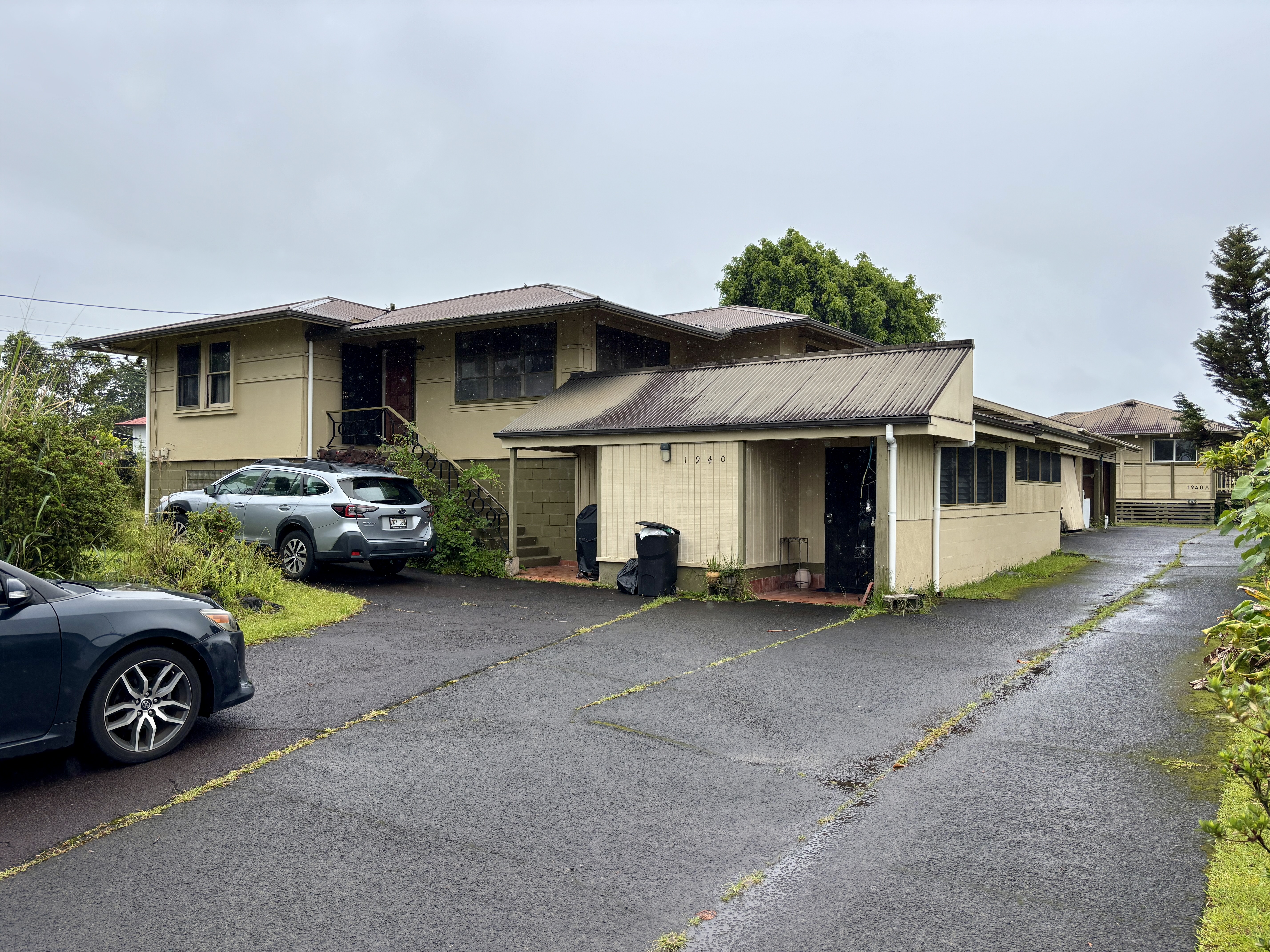 1940 Kaumana Dr — photo