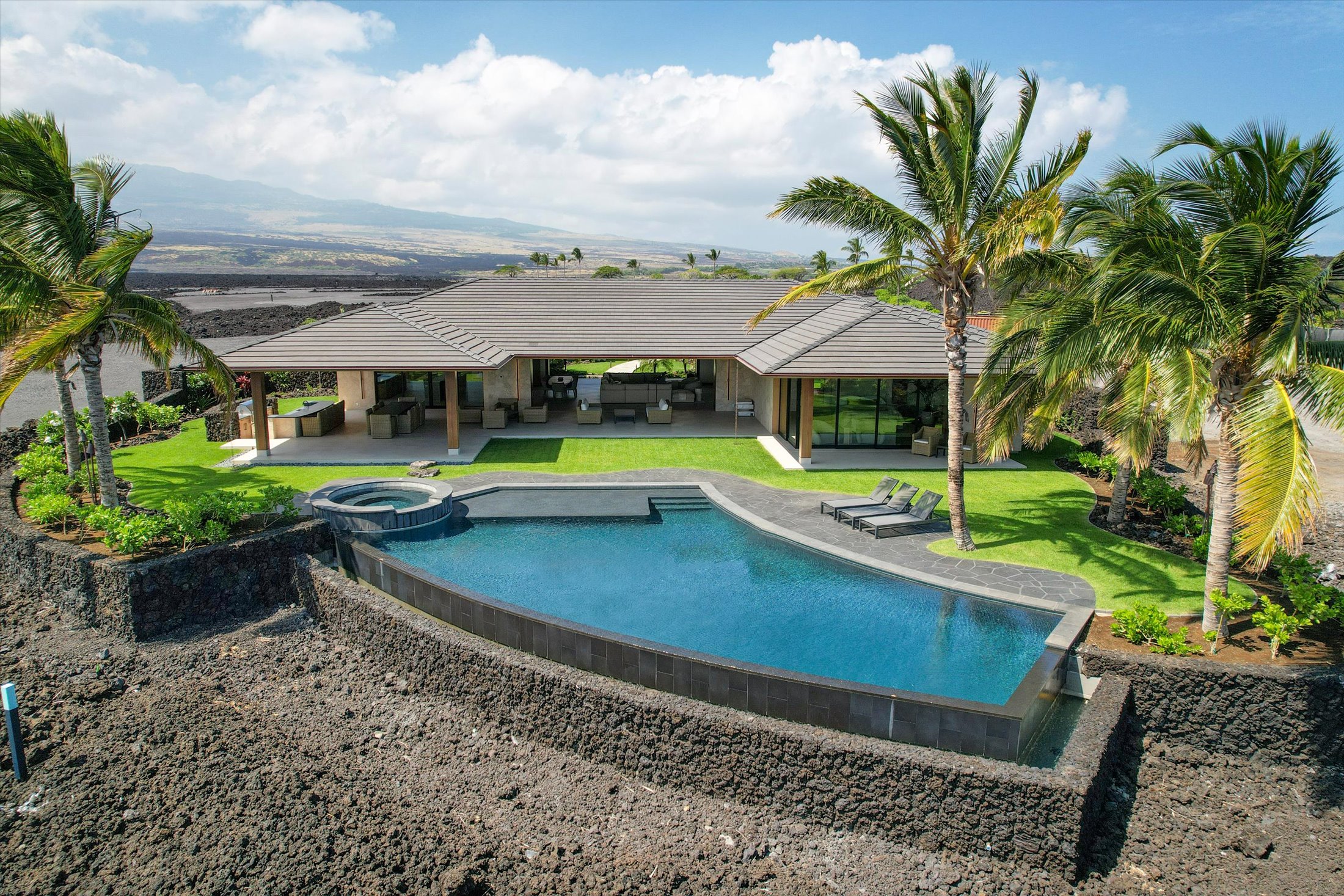 72-1174 Kekahawaiole Dr — photo
