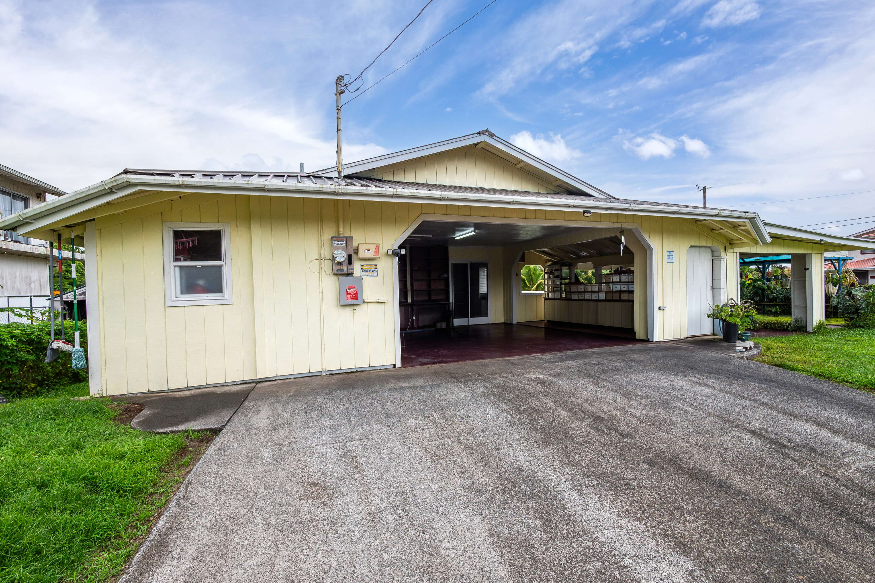 2692 Waianuhea Way — photo