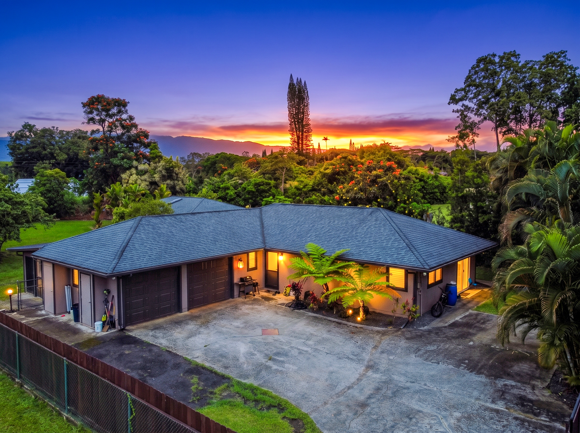 7165 Aina Pono St — photo