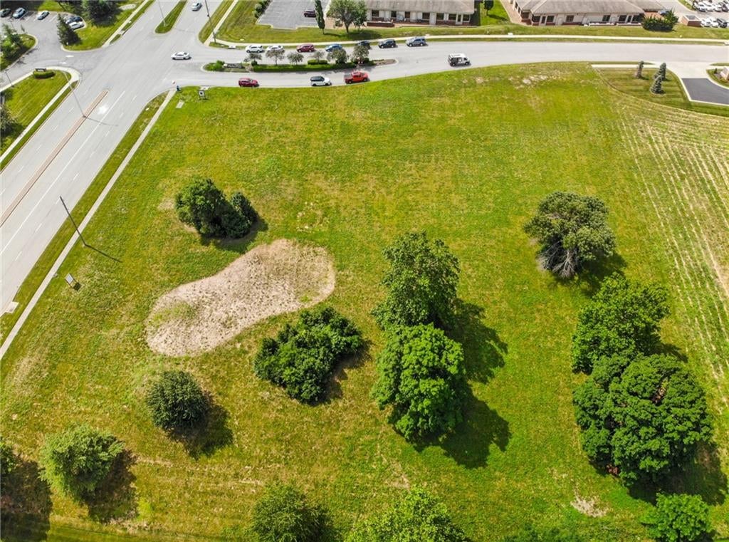 3620 NE Ralph Powell Road, Lee's Summit MO 64064 — photo 2