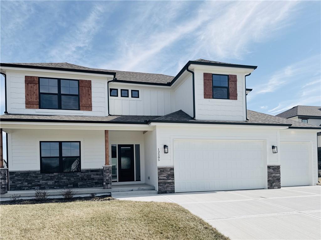 12585 N Beacon Court — photo