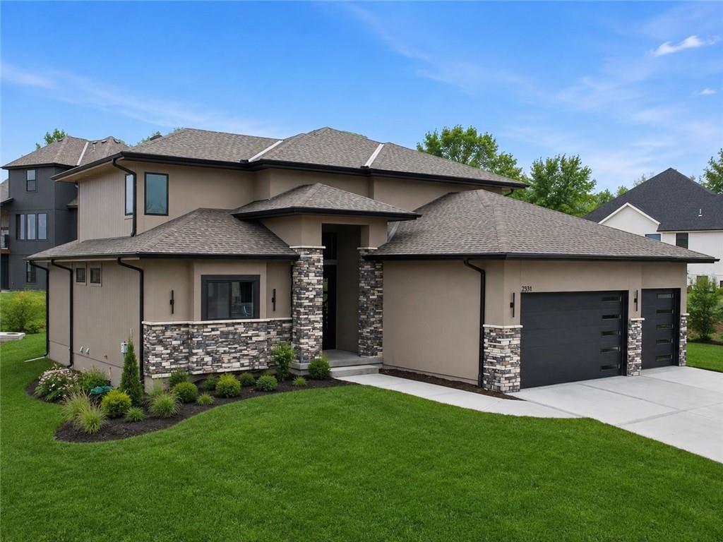 2531 NE Woodland Oak Circle — photo