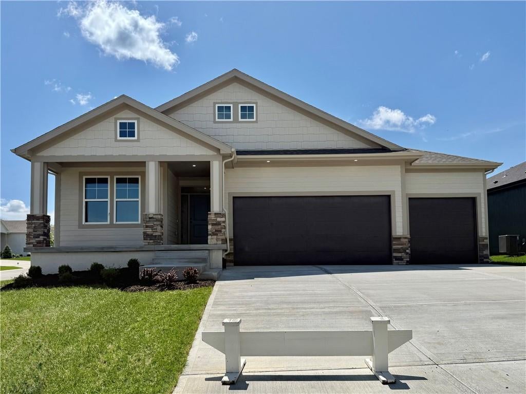 31401 W 85th Terrace — photo