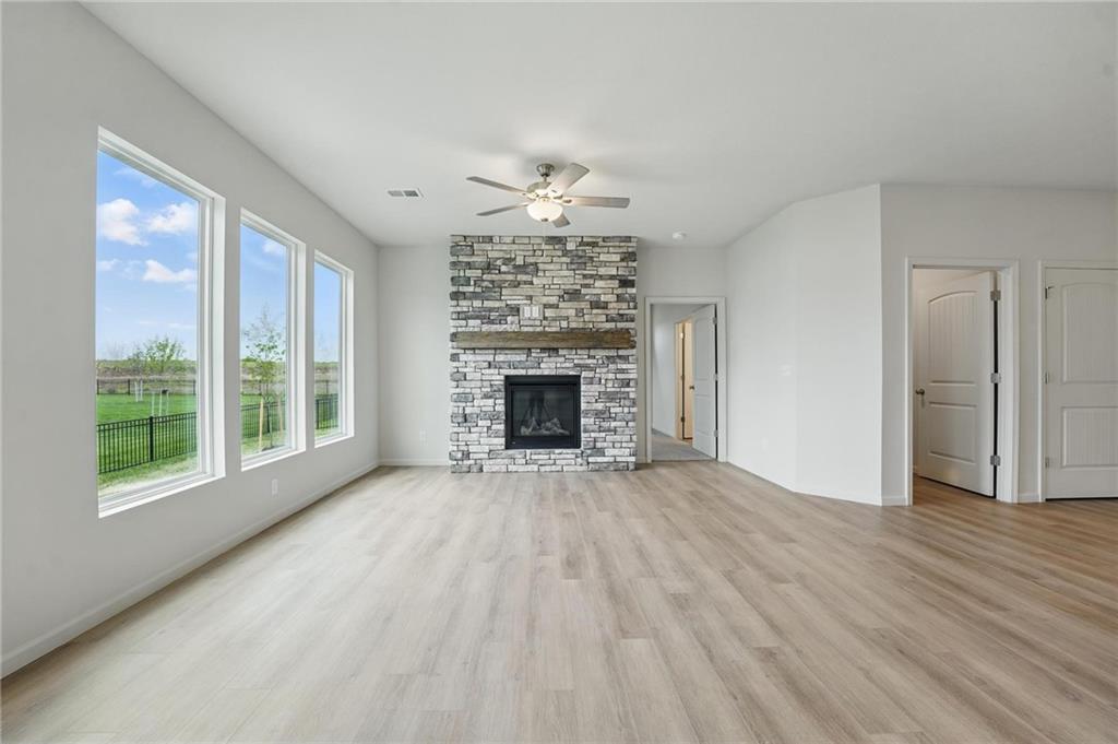 404 SW Mulberry Court — photo