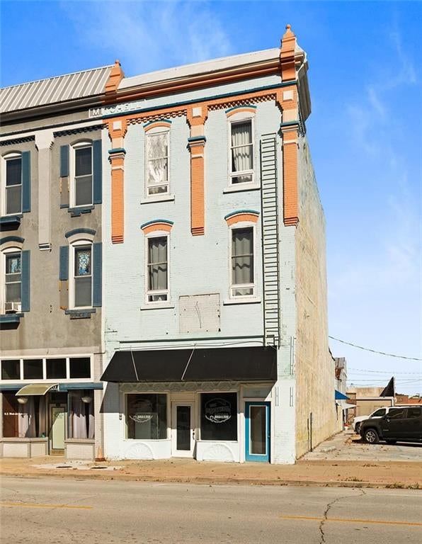 127 E Cherry Street — photo
