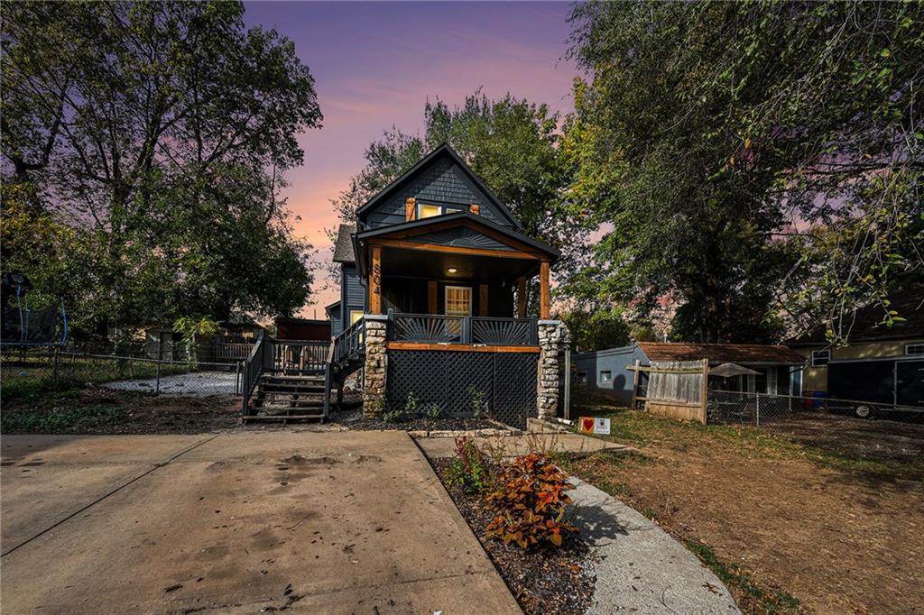 804 S Home Avenue — photo