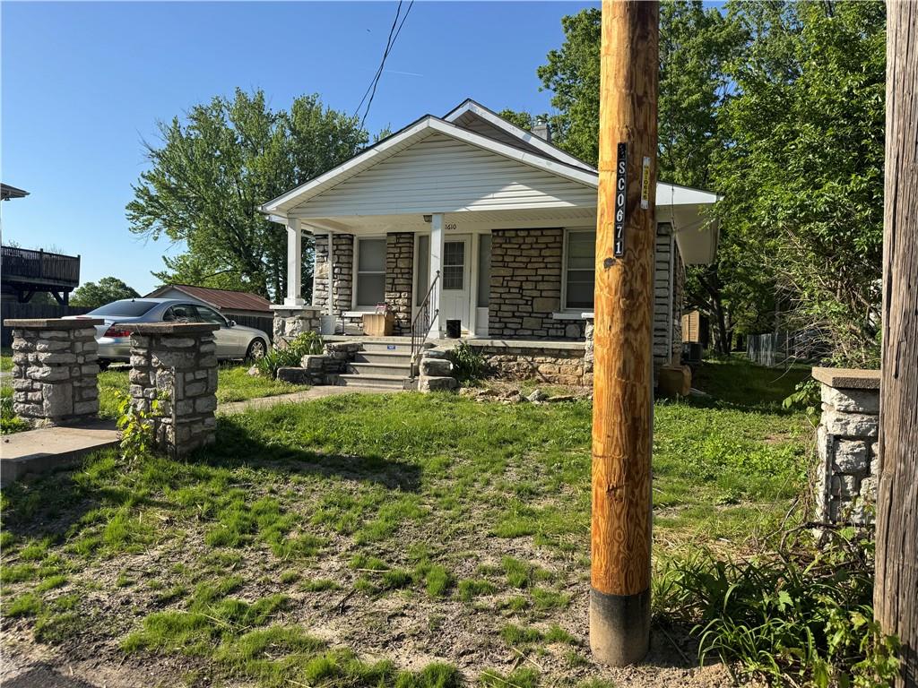 11610 Hackett Street — photo