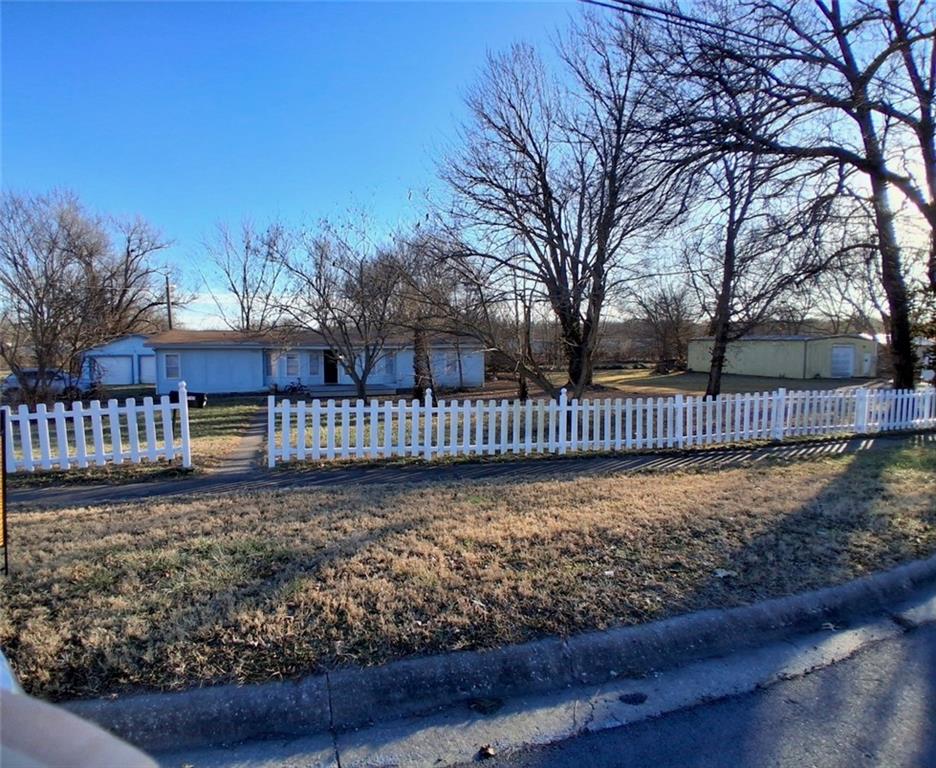 1103 Chestnut Street — photo