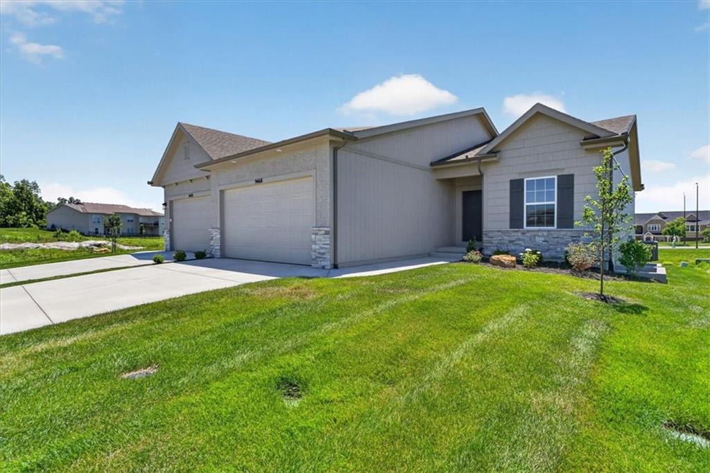 9468 Shady Bend Road — photo