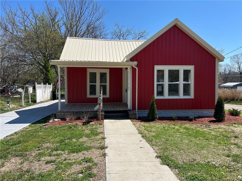 607 S Pine Street — photo