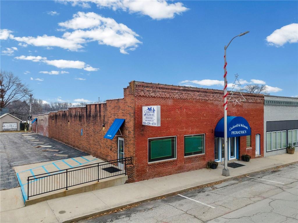 1717 N Main Street — photo