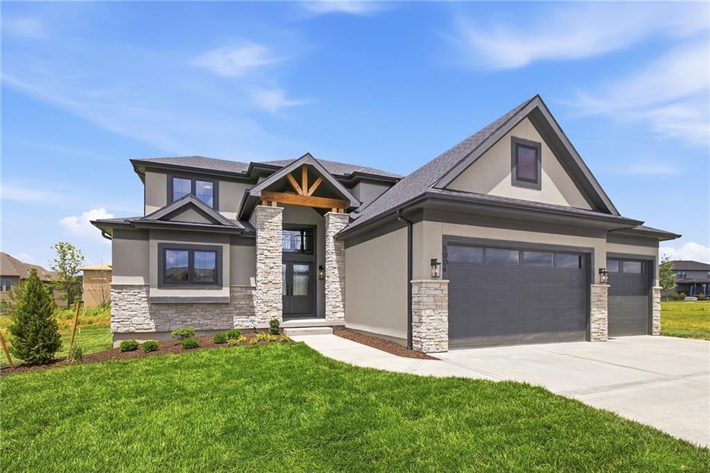 1004 Wilds Parkway — photo