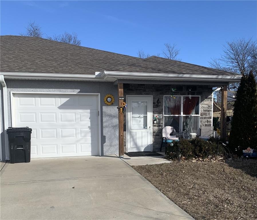 912 Riffle Drive — photo