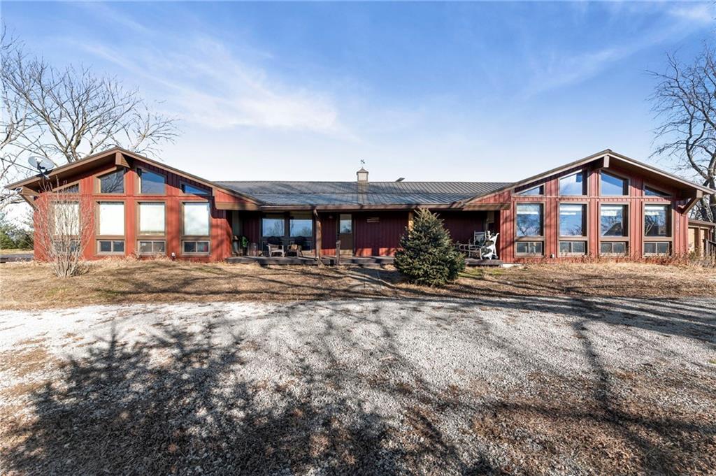 8046 Southpoint Drive — photo