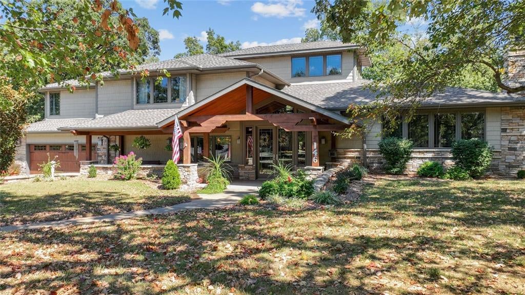 146 Country Club Drive — photo