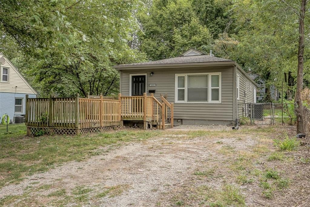 1315 N Mccoy Street — photo