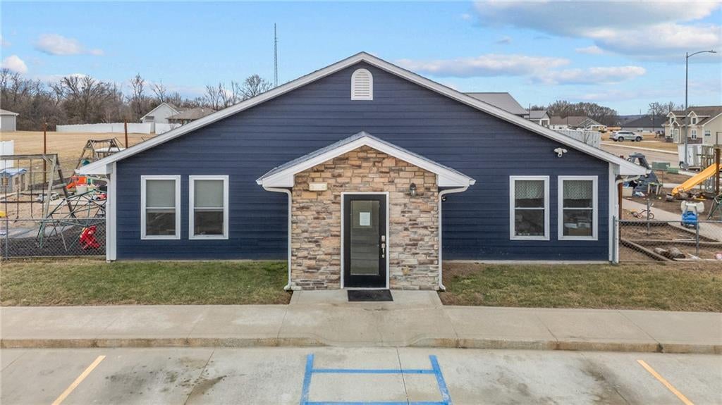 2707 Matthew Drive — photo