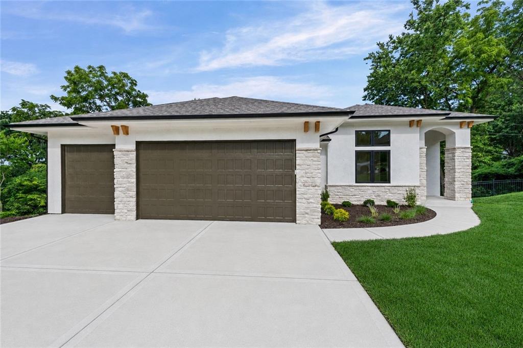 10410 River Hills Drive — photo