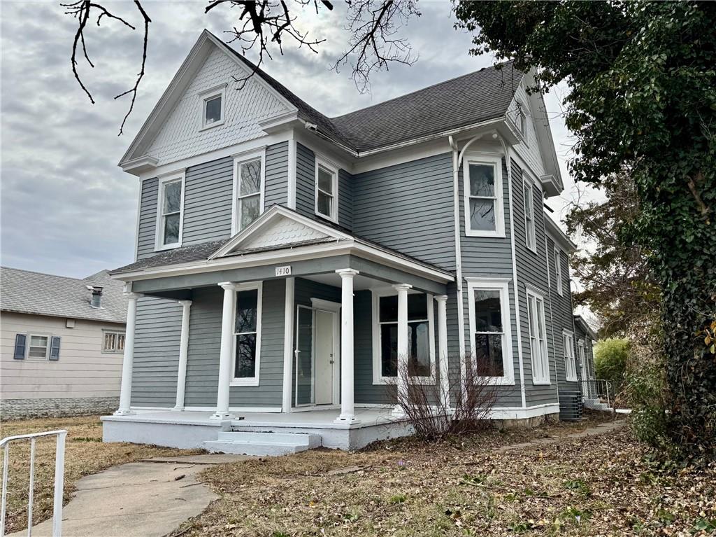 1410 Broadway Avenue — photo