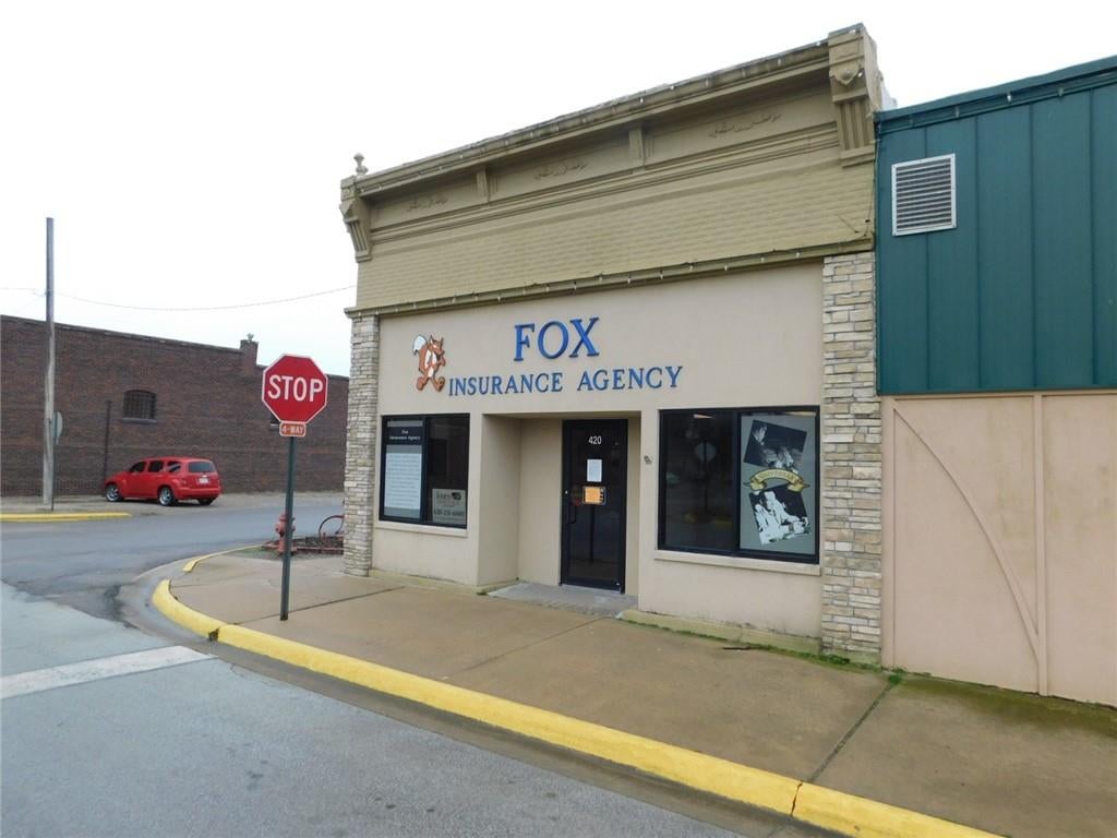 420 E Washington Street — photo