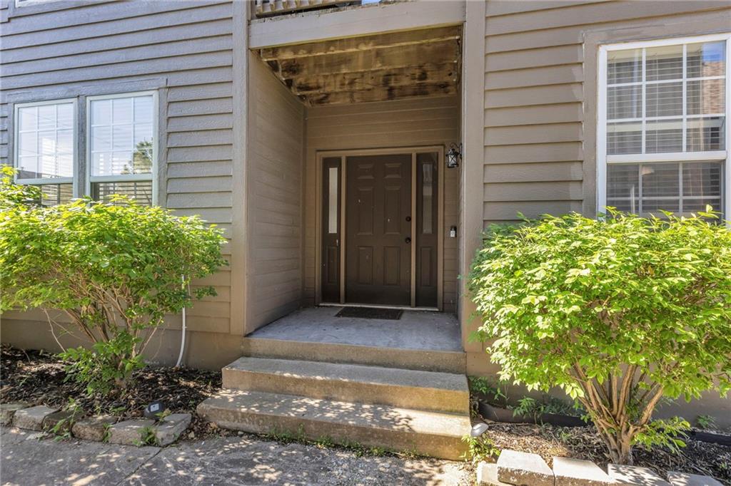 408 Eisenhower Road — photo