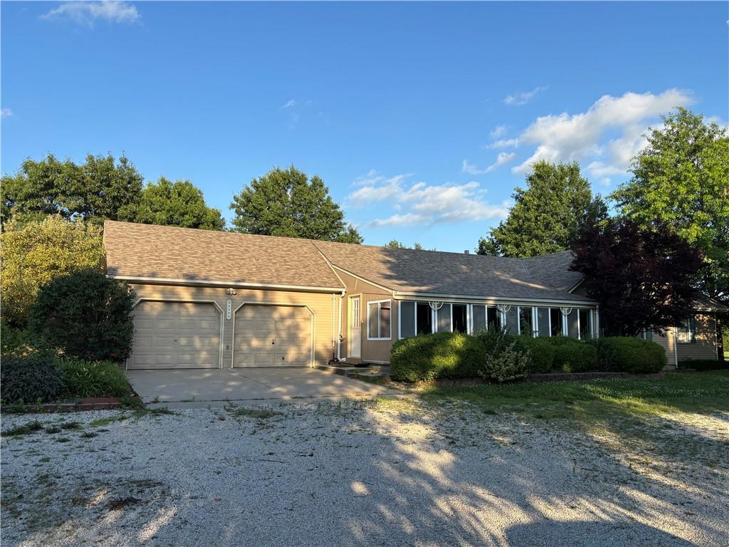 25595 Rockville Road — photo