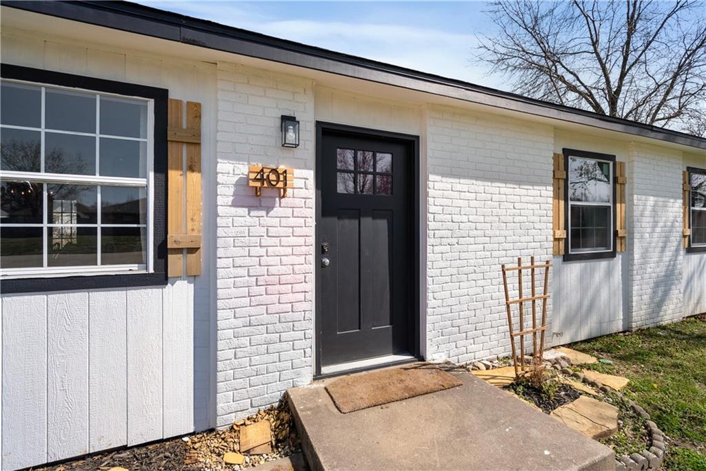 401 N Edgewood Drive — photo