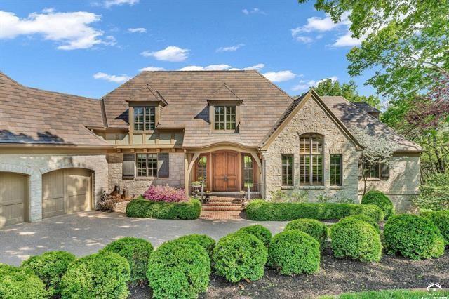 208 Fall Creek Drive — photo