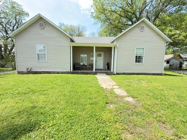 1005 Walnut Street — photo