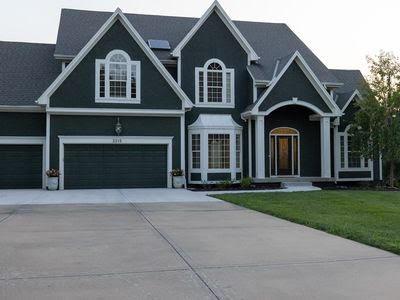 2315 Smokey Hill Drive — photo
