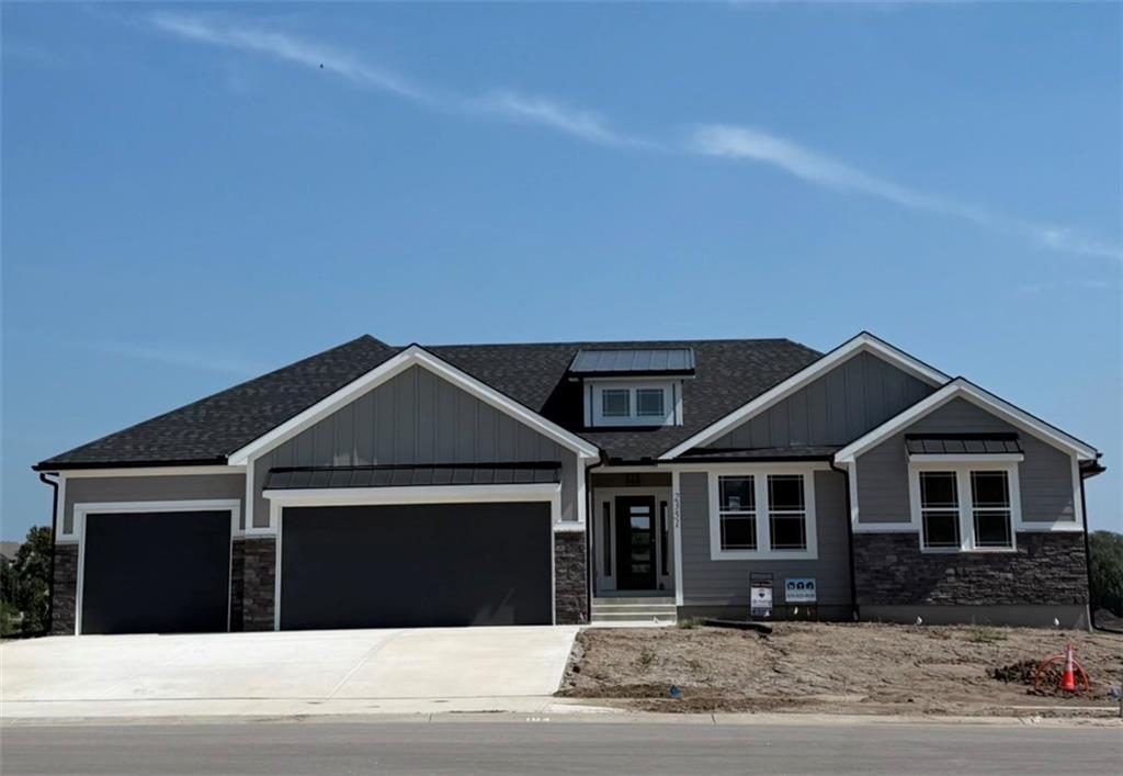 2351 Foxtail Drive — photo
