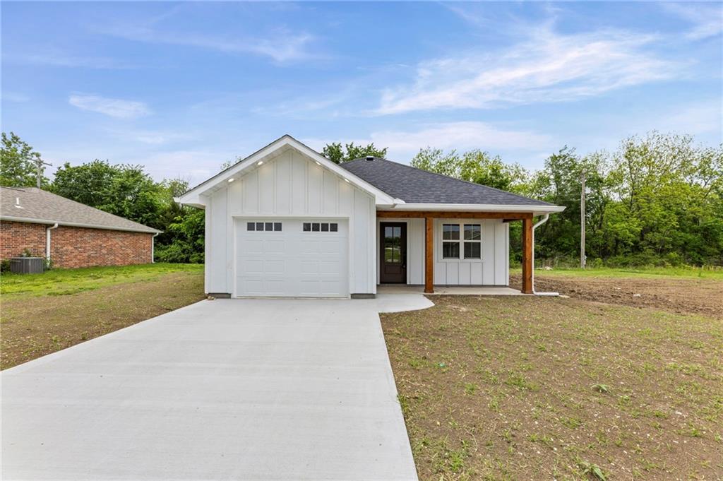 504 McGuire Drive — photo