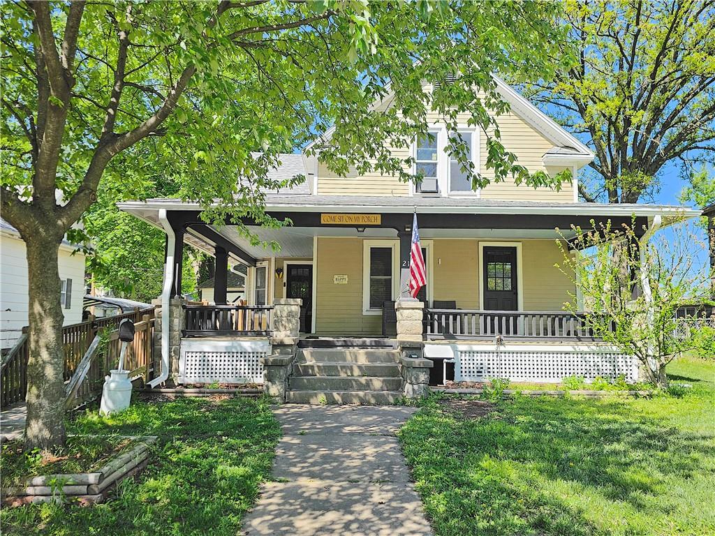 214 S Cottonwood Street — photo