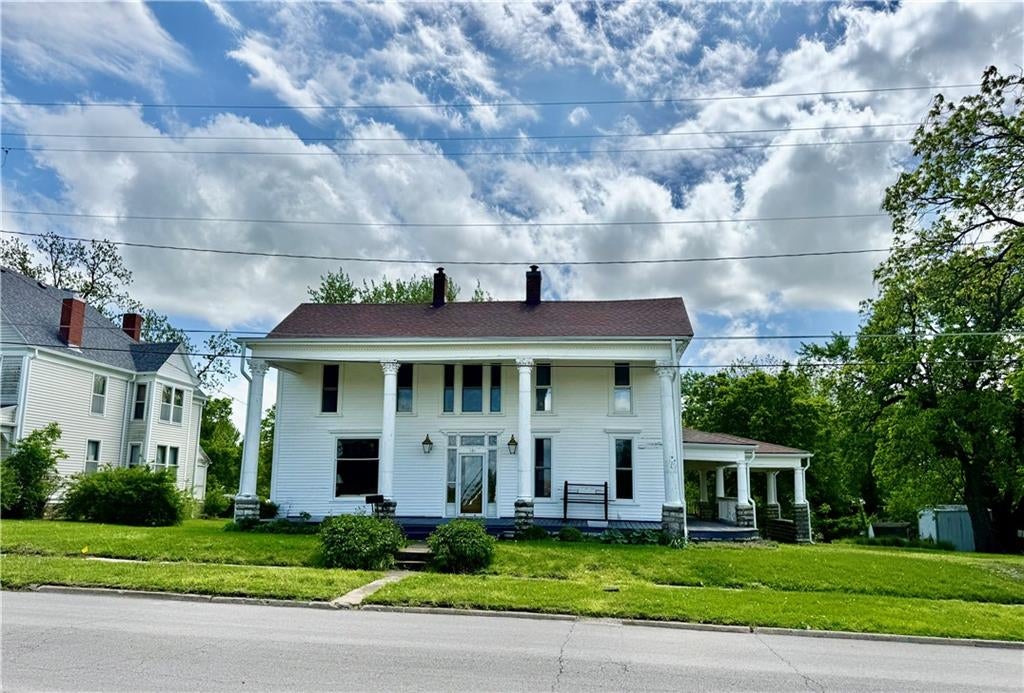 121 W Royle Street — photo