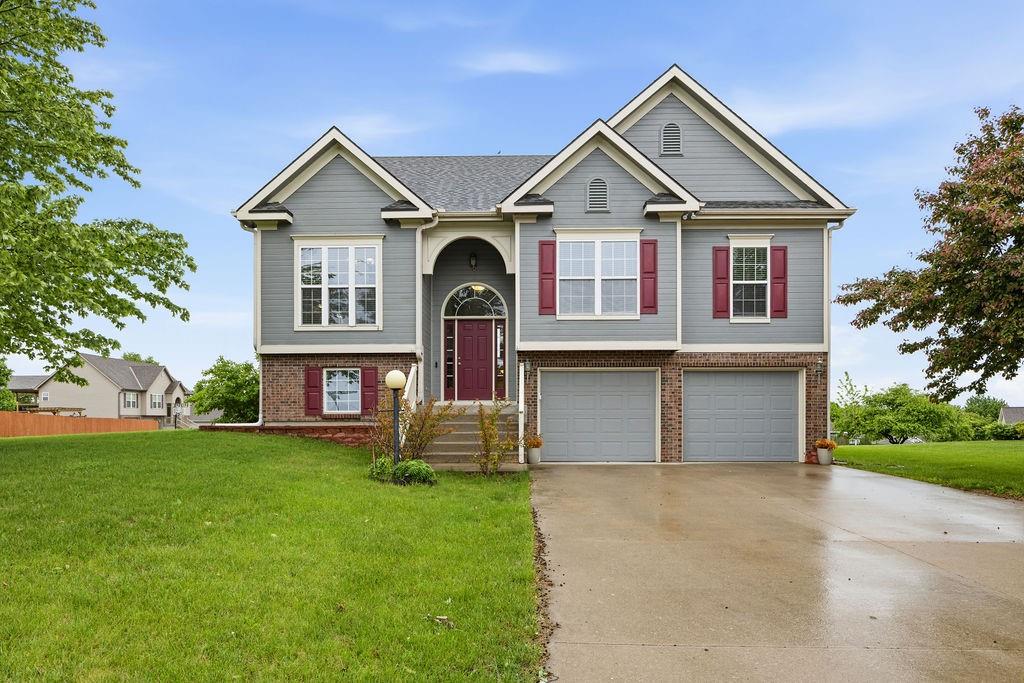 502 Alexandria Court — photo